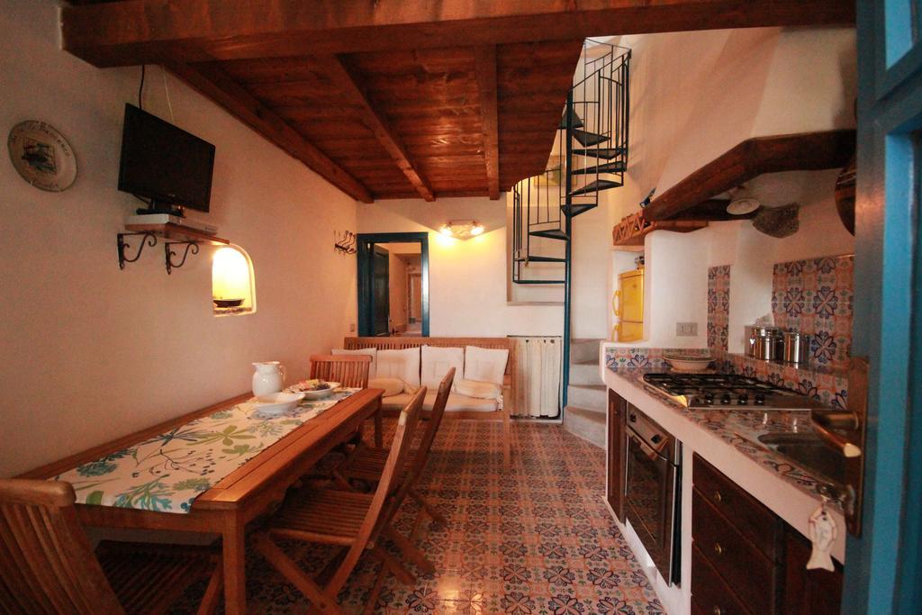 La Casa Di Via Lungomare Villa Santa Marina Salina Exterior foto